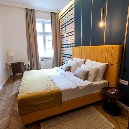 Luxury Suite / Karlo Parzik Сараево Экстерьер фото